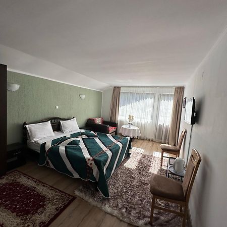 Pensiunea DEDU Buşteni Exterior foto